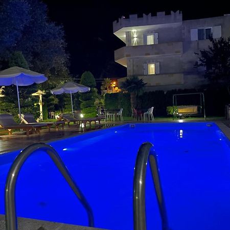 Vila Florika Hotel ボルシュ エクステリア 写真