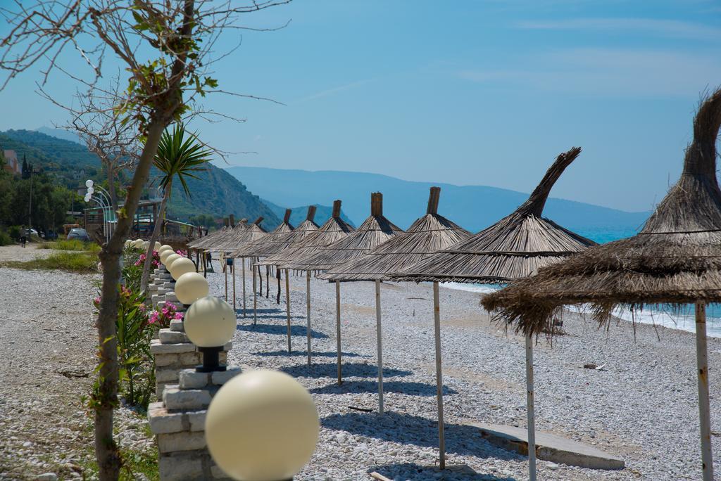 Vila Florika Hotel ボルシュ エクステリア 写真